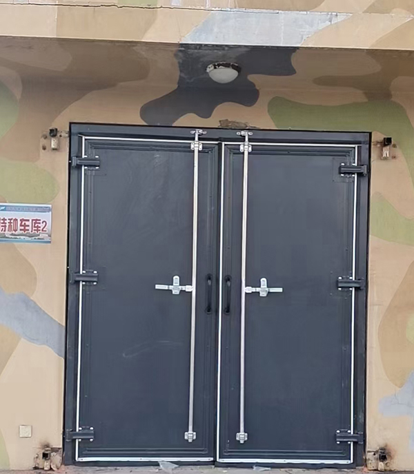 碌曲工业平开门