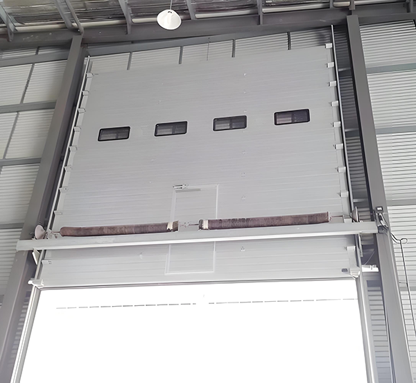 碌曲工业滑升门