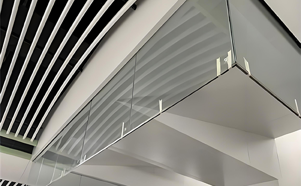 碌曲玻璃挡烟垂壁