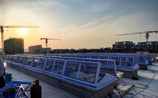 消防碌曲排烟窗工作原理