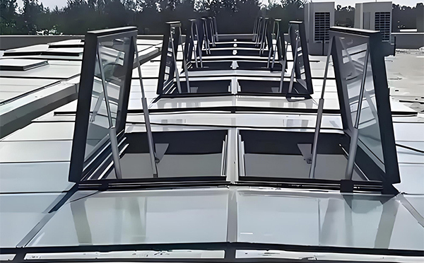 碌曲兰州碌曲排烟窗选型安装与维护实用指南